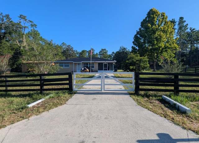 Property at 23303 NW Mallard Ave, Dunnellon, FL 34431, 2 beds, 1 bath