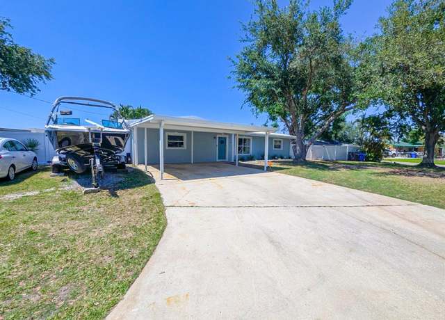 Property at 489 Fox Run Trl, Apollo Beach, FL 33572, 3 beds, 2 baths
