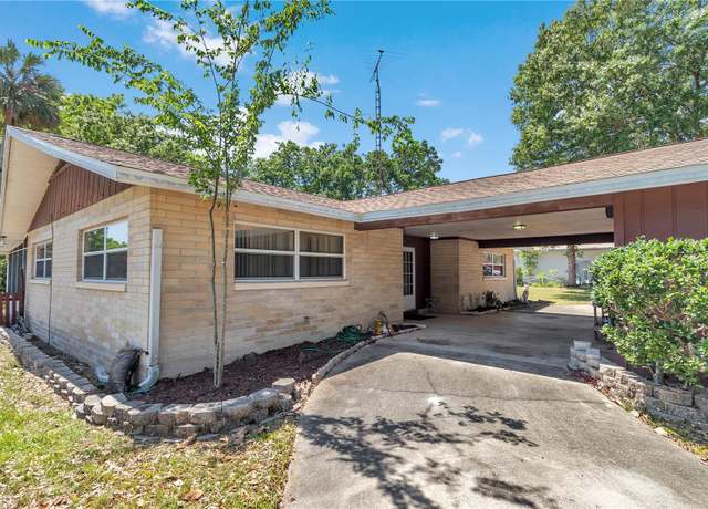Property at 8082 SW 103rd Ln, Ocala, FL 34481, 3 beds, 2 baths