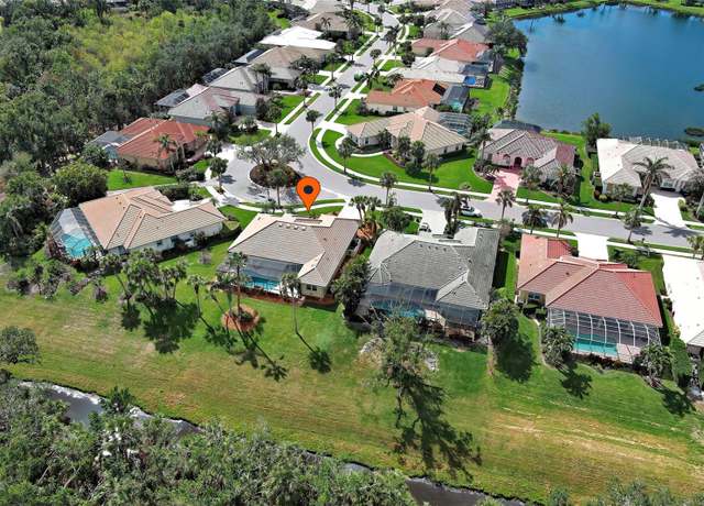 Property at 408 Otter Creek Dr, Venice, FL 34292, 3 beds, 2 baths