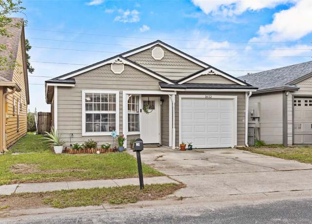 Property at 1612 Chatham Cir, Apopka, FL 32703, 3 beds, 2 baths