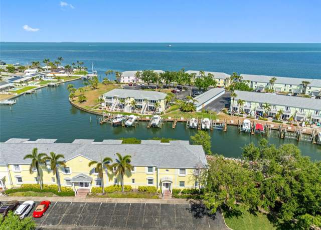 Property at 4740 Beach Dr SE Unit A, St Petersburg, FL 33705, 1 bed, 1 bath