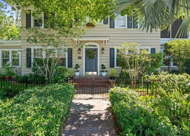 Property at 125 29th St N, St Petersburg, FL 33713, 3 beds, 2.5 baths