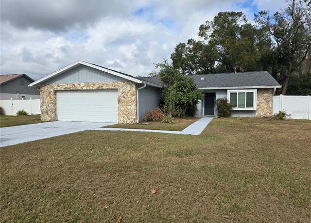 Property at 23015 Mayfair Rd, Land O Lakes, FL 34639, 4 beds, 2 baths