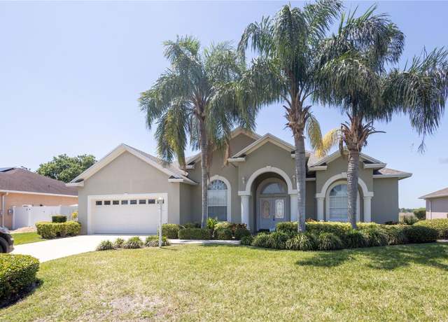 Property at 212 Terranova Blvd, Winter Haven, FL 33884, 4 beds, 3 baths