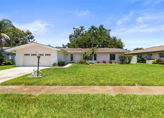 Property at 1140 Mcfarland St, Dunedin, FL 34698, 3 beds, 3 baths