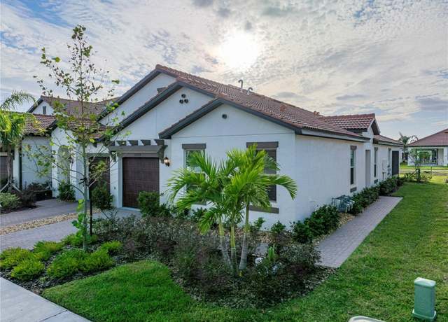 Property at 17319 Holly Well Ave, Wimauma, FL 33598, 2 beds, 2 baths