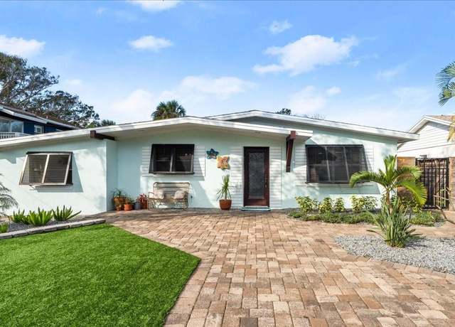 Property at 624 S Pine St, New Smyrna Beach, FL 32169, 2 beds, 2 baths