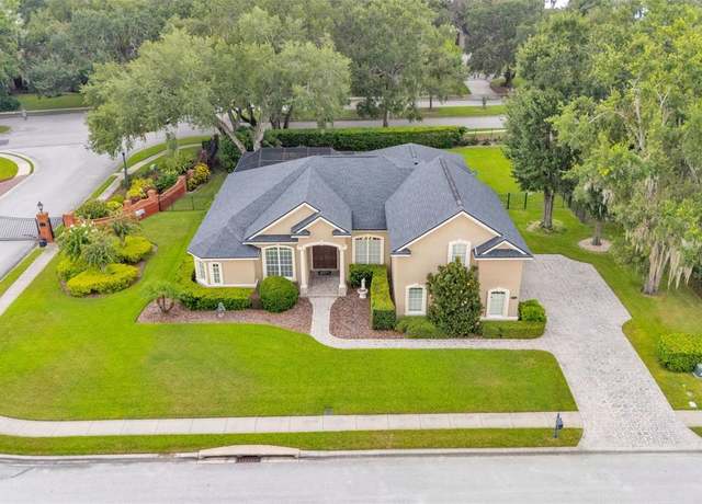 Property at 195 Shannon Oaks Dr, Lakeland, FL 33813, 4 beds, 3 baths