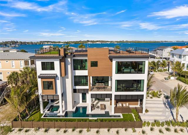 Property at 100 6th St S, Bradenton Beach, FL 34217, 6 beds, 5.5 baths