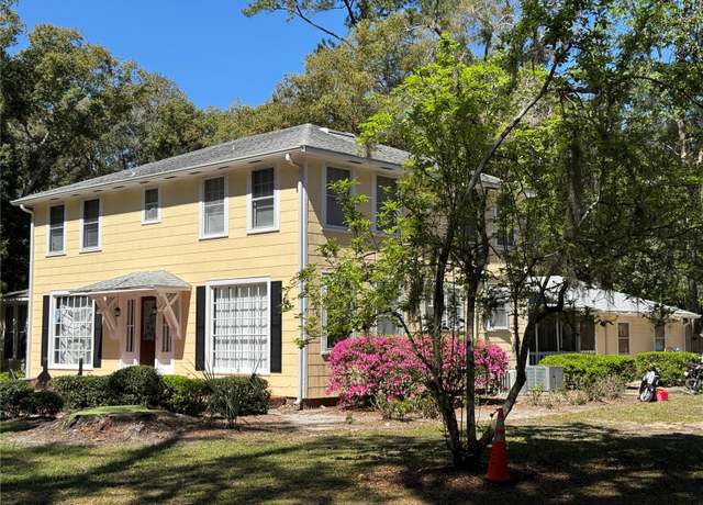 Property at 2612 SW 2nd Ave, Gainesville, FL 32607, 6 beds, 5.5 baths