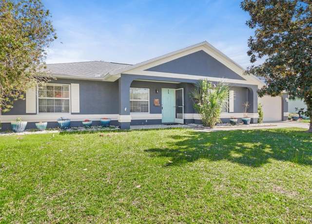 Property at 17 Pinelark Ln, Palm Coast, FL 32164, 3 beds, 2 baths
