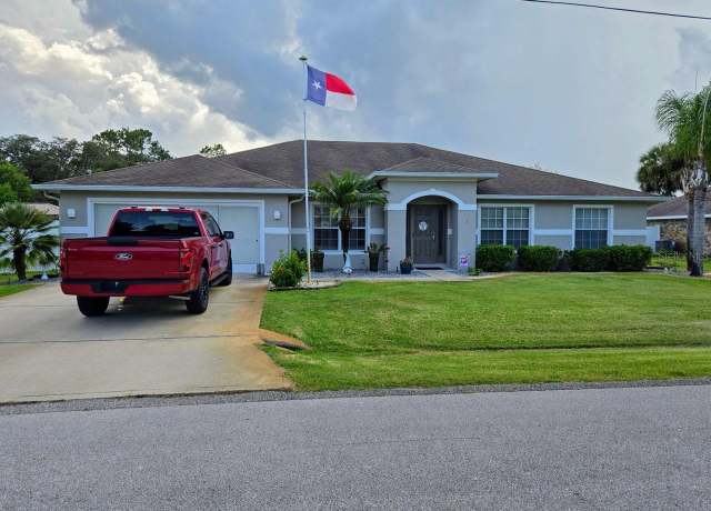 Property at 7 Bickshire Ln, Palm Coast, FL 32137, 4 beds, 2 baths