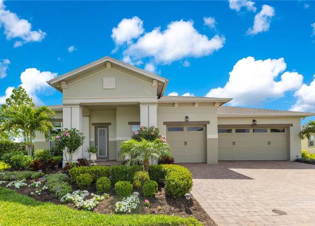 Property at 2672 Meadowedge Loop, St Cloud, FL 34772, 3 beds, 2.5 baths