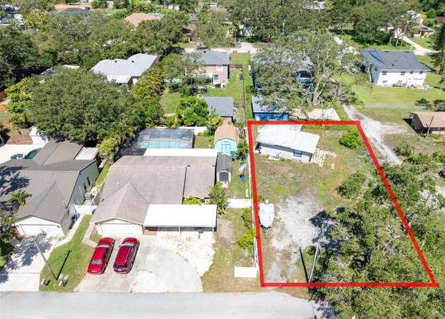 Property at 12037 1/2 Murray Ave, Seminole, FL 33778, 1 bed, 1 bath