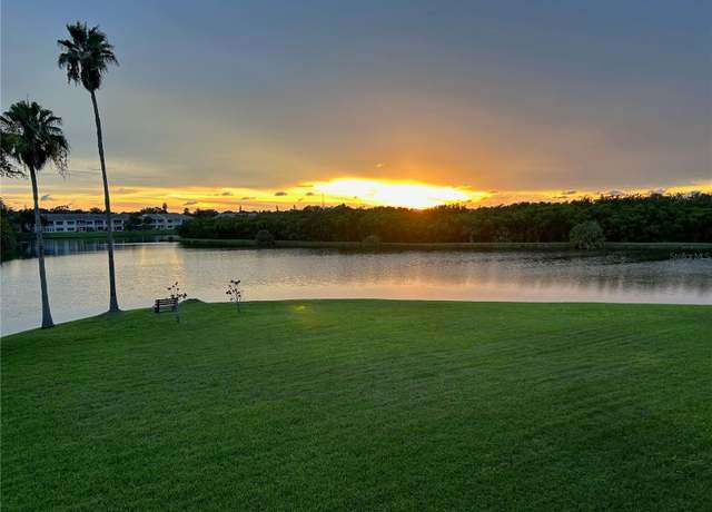 Property at 6425 Shoreline Dr #10103, St Petersburg, FL 33708, 3 beds, 2 baths