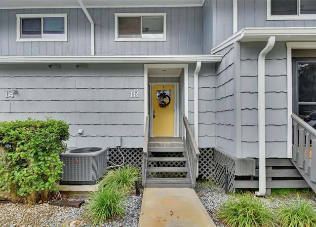 Property at 2329 River Ridge Rd #13, Deland, FL 32720, 2 beds, 2 baths