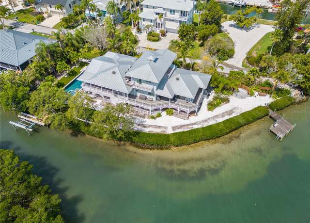 Property at 750 Penfield St, Longboat Key, FL 34228, 5 beds, 4.5 baths