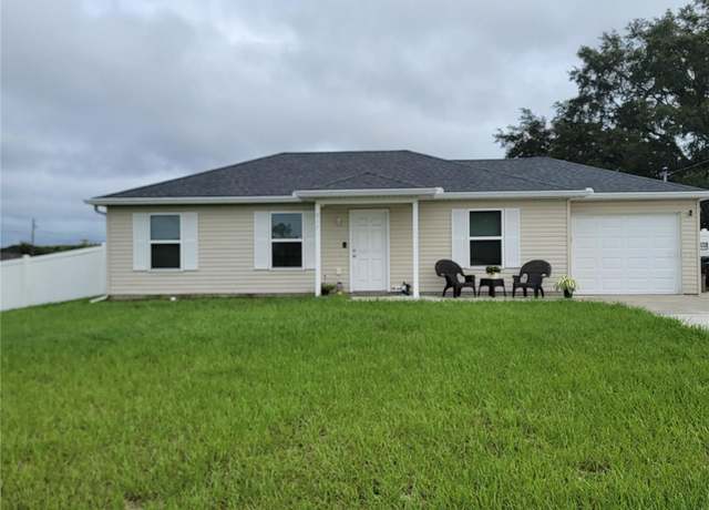 Property at 17 Juniper Dr, Ocala, FL 34480, 3 beds, 2 baths