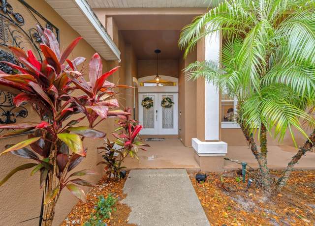 Property at 2539 Centennial Falcon Dr, Valrico, FL 33596, 4 beds, 3 baths
