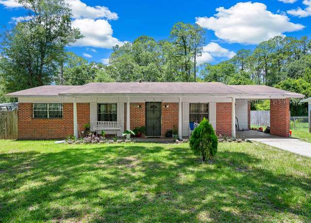 Property at 1610 NE 16th Ter, Gainesville, FL 32609, 3 beds, 2 baths