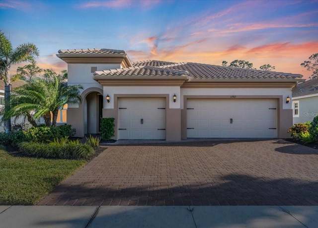Property at 11903 Alessandro Ln, Venice, FL 34293, 4 beds, 3.5 baths