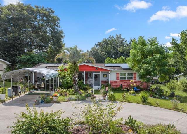 Property at 47 S Desoto St, Beverly Hills, FL 34465, 4 beds, 3 baths