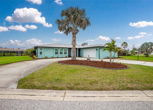 Property at 52 Golfview Ter, Rotonda West, FL 33947, 3 beds, 2 baths