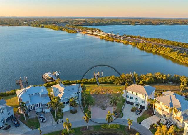 Property at 5539 2nd Avenue Cir W, Palmetto, FL 34221