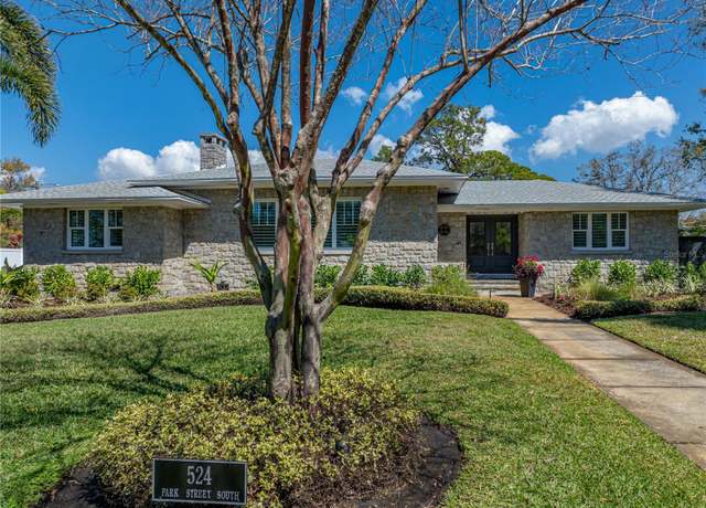 Property at 524 Park St S, St Petersburg, FL 33707, 4 beds, 3 baths