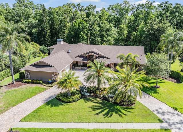 Property at 663 Turnberry Ct, Tarpon Springs, FL 34688, 4 beds, 3.5 baths
