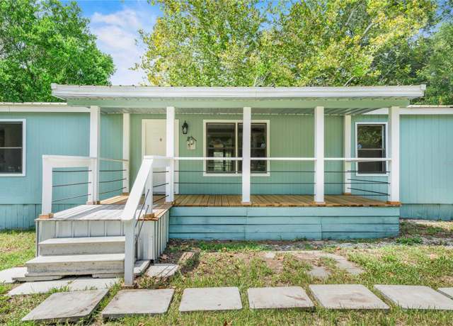 Property at 3020 SW 189th Ave, Dunnellon, FL 34432, 4 beds, 3 baths