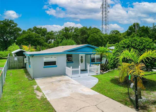 Property at 2480 Avenue E SW, Winter Haven, FL 33880, 3 beds, 2 baths