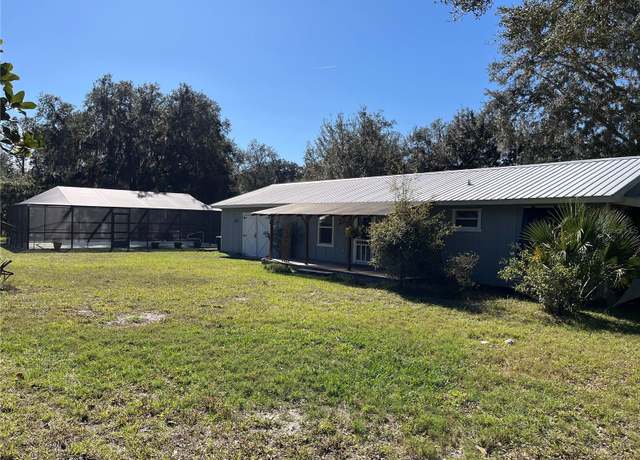 Property at 7838 S Four Oaks Dr, Floral City, FL 34436, 3 beds, 2 baths