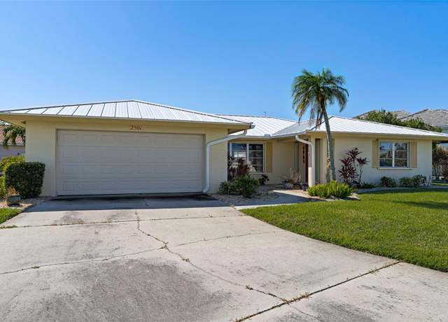Property at 2501 Rio Largo Ct, Punta Gorda, FL 33950, 2 beds, 2.5 baths