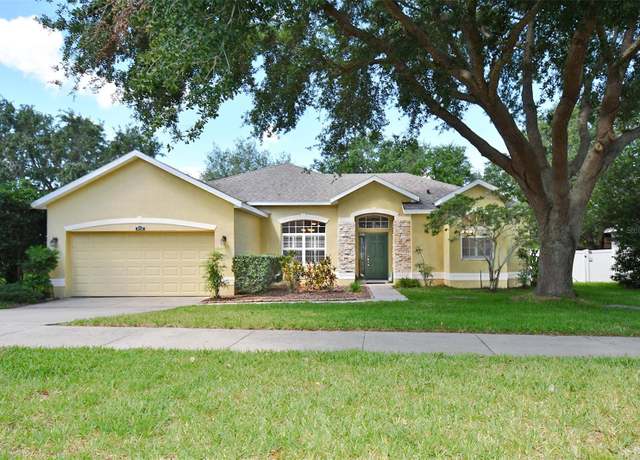 Property at 3732 Fallscrest Cir, Clermont, FL 34711, 4 beds, 2 baths