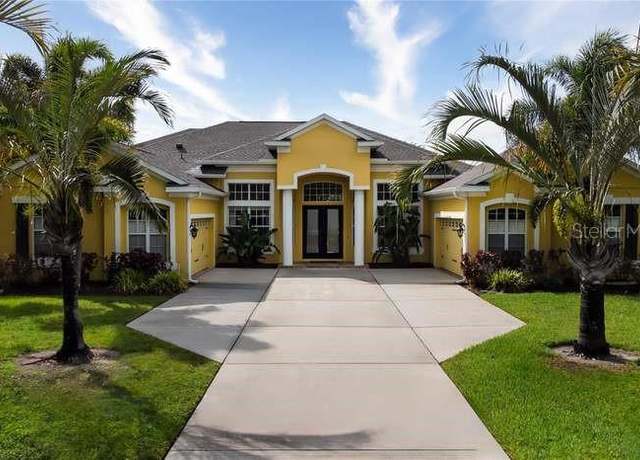Property at 8209 Snowy Egret Pl, Bradenton, FL 34202, 4 beds, 3.5 baths