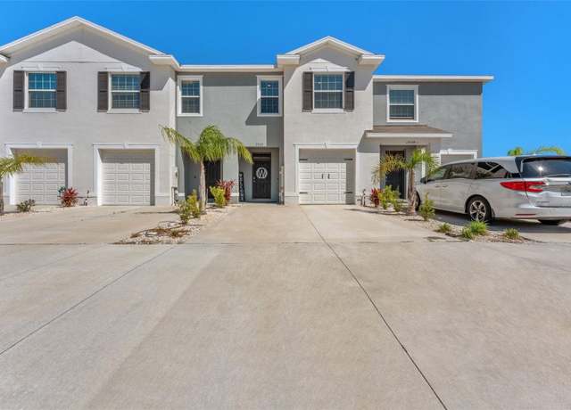 Property at 33105 Major Oak Dr, Wesley Chapel, FL 33545, 3 beds, 2.5 baths