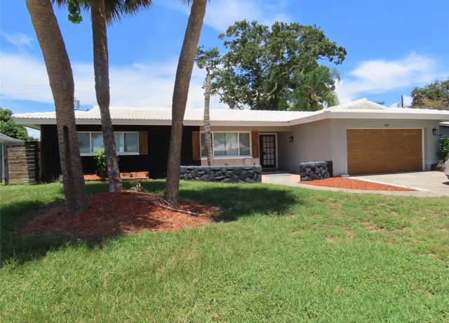 Property at 2080 Attache Ct, Clearwater, FL 33764, 4 beds, 2 baths