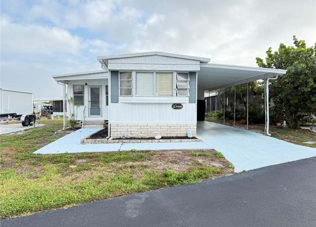 Property at 347 Mount Saxon Ave NE #324, St Petersburg, FL 33702, 3 beds, 1.5 baths