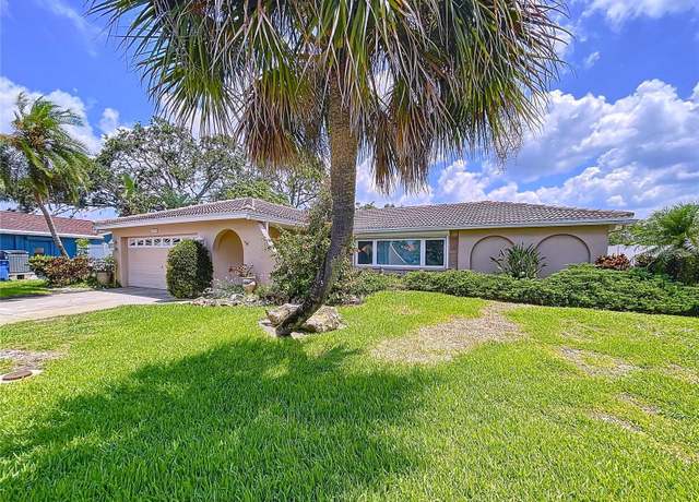 Property at 9631 Oak St NE, St Petersburg, FL 33702, 3 beds, 2 baths