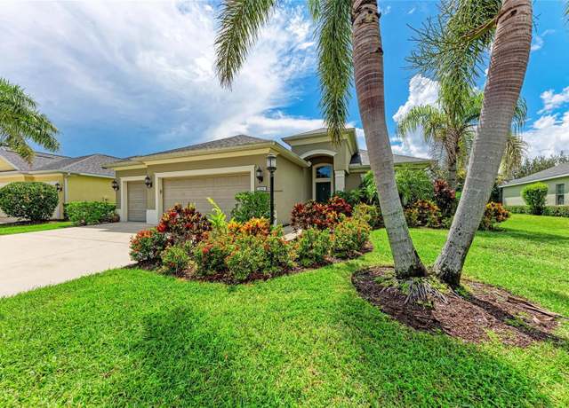 Property at 12051 Forest Park Cir, Bradenton, FL 34211, 5 beds, 4 baths