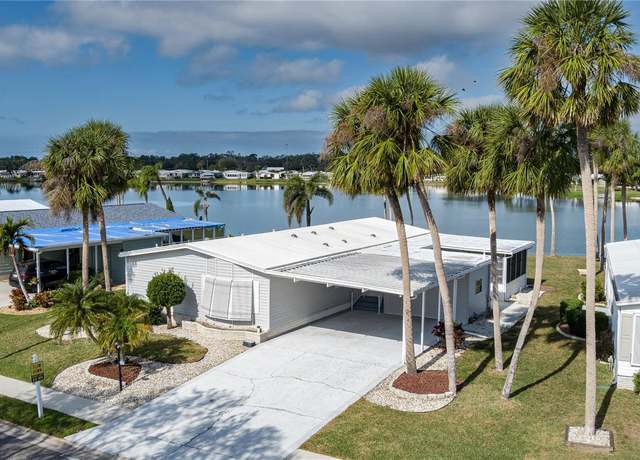 Property at 8449 Imperial Cir, Palmetto, FL 34221, 2 beds, 2 baths
