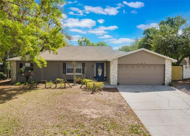 Property at 655 E Lake View Rd, Lake Alfred, FL 33850, 4 beds, 2 baths
