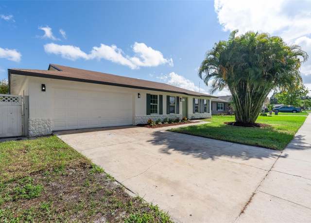 Property at 10225 Brownwood Ave, Orlando, FL 32825, 5 beds, 2.5 baths