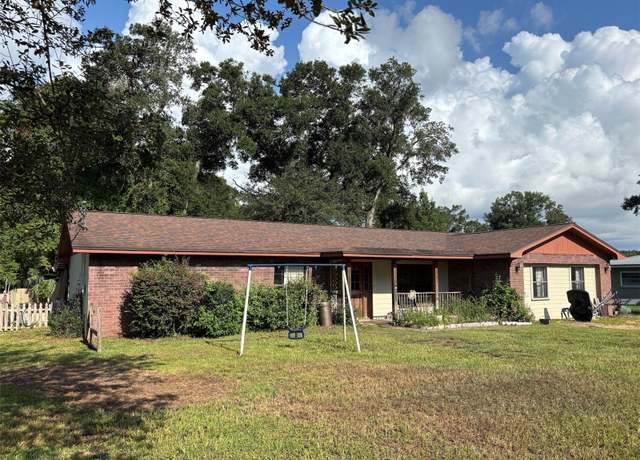 Property at 1215 E Bucknell Ave, Inverness, FL 34450, 3 beds, 2 baths