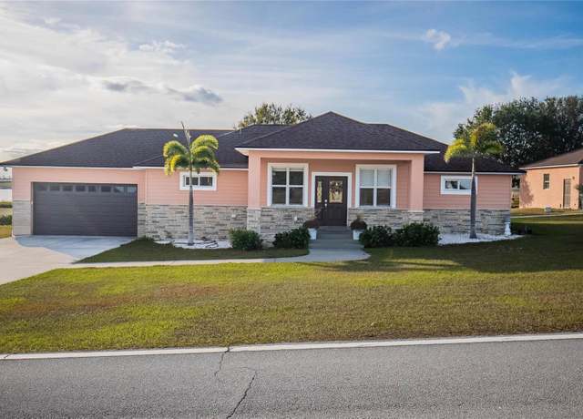 Property at 8243 Alturas Rd, Bartow, FL 33830, 2 beds, 2 baths