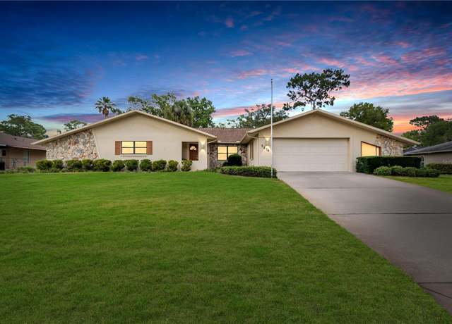 Property at 5078 Florentine Ct, Spring Hill, FL 34608, 3 beds, 2.5 baths