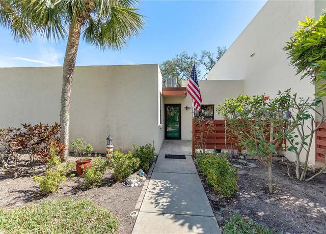 Property at 622 Spring Lakes Blvd, Bradenton, FL 34210, 3 beds, 2 baths