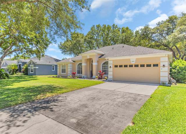 Property at 572 Lanarkshire Pl, Apopka, FL 32712, 4 beds, 3 baths